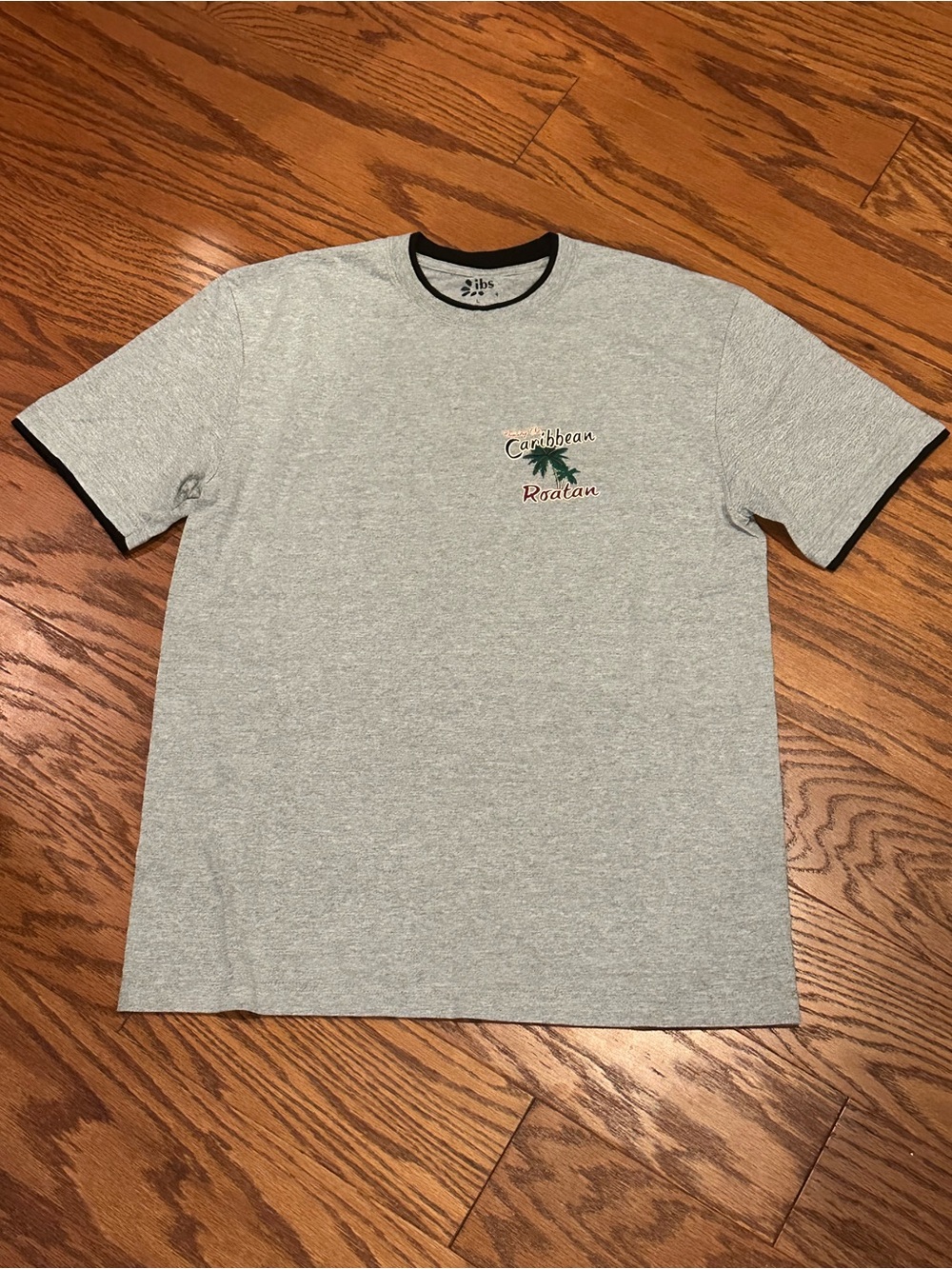 Roatan “Cruising the Caribbean” T-Shirt, Large